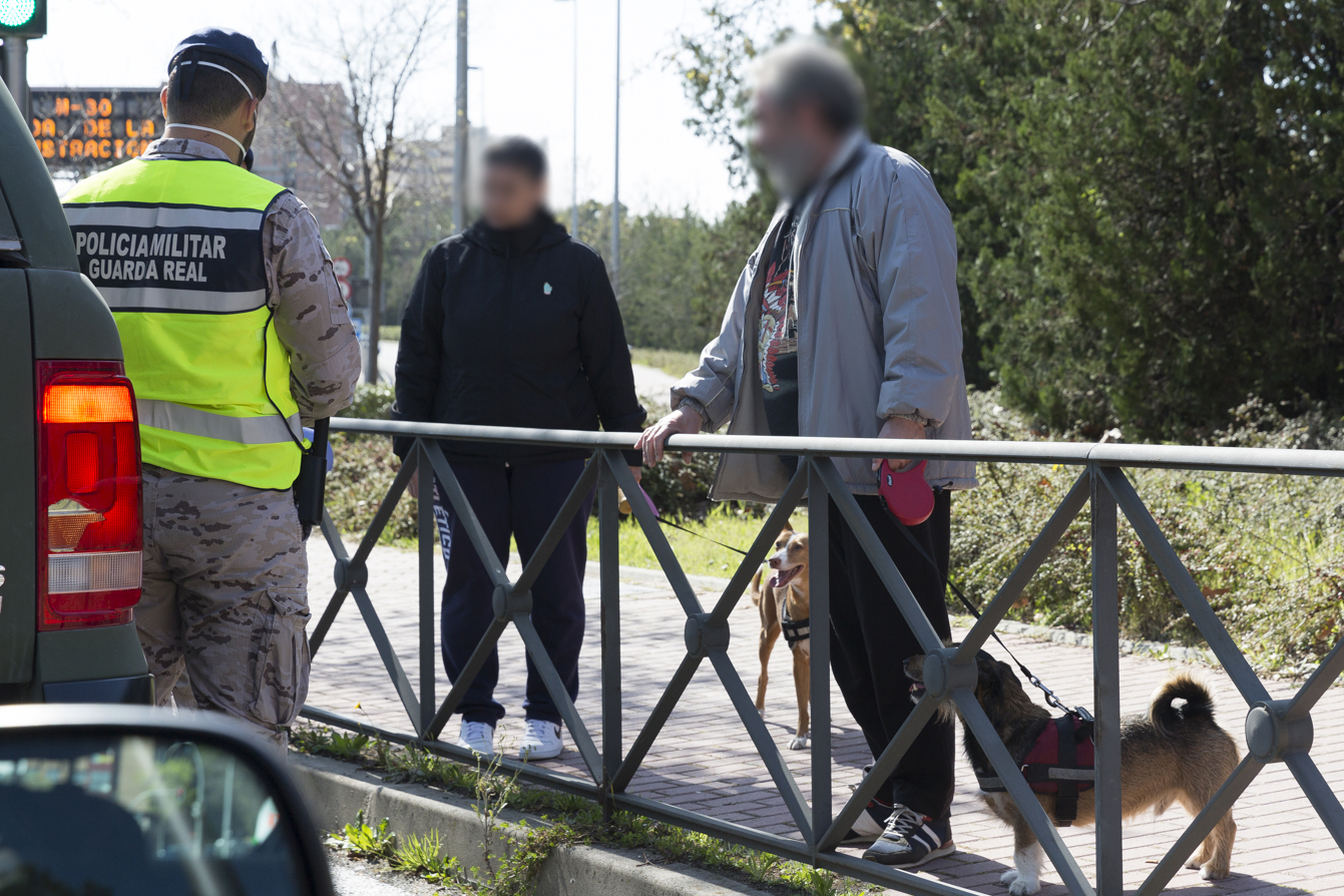 Patrullas a pie y motorizadas en Madrid