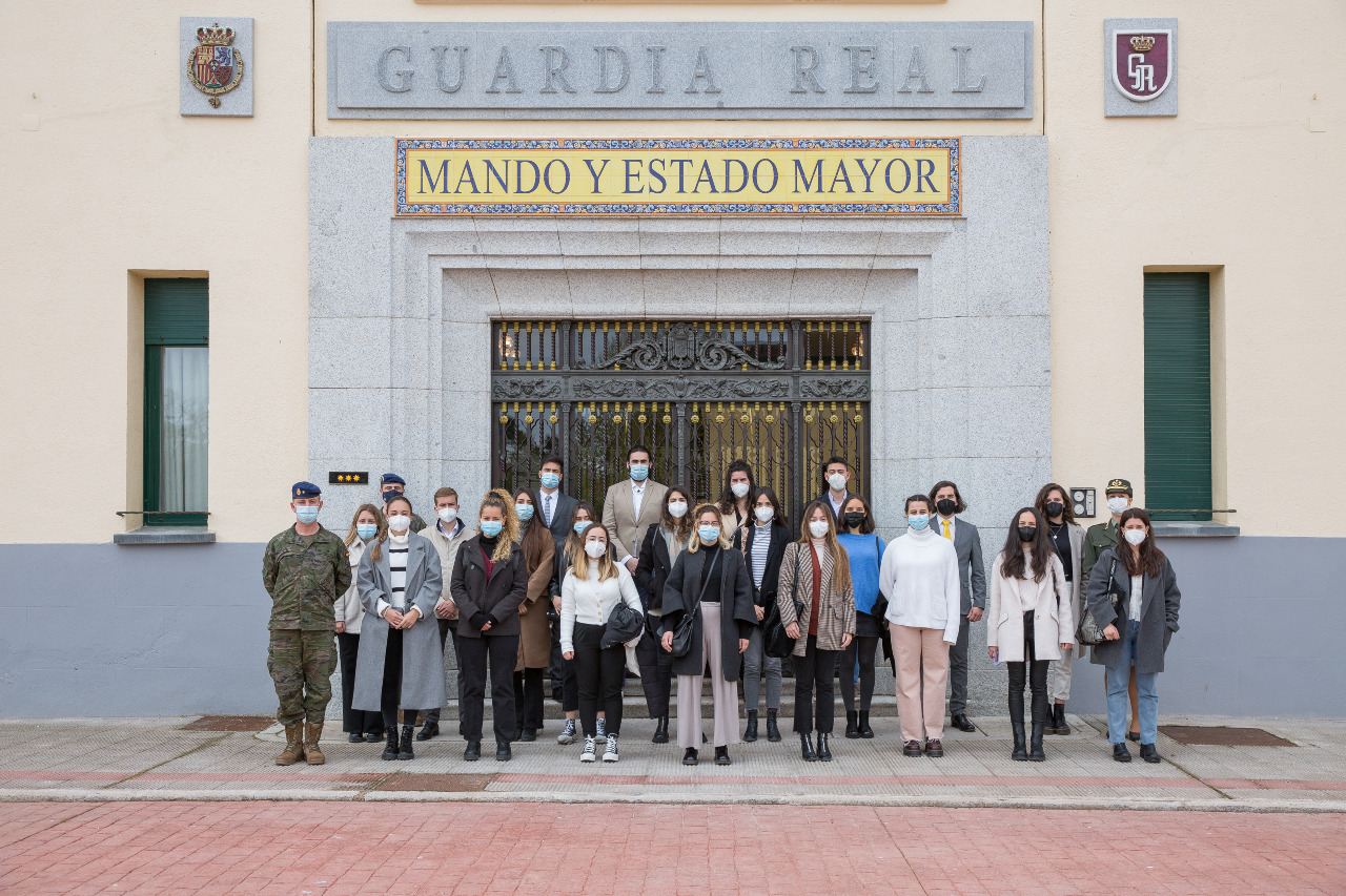 Los alumnos de la Universidad Carlos III en la Guardia Real