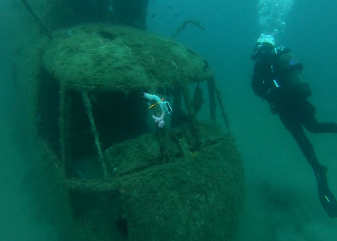 Inmersión en las aguas de Cartagena del Grupo de Buceo de la Guardia Real