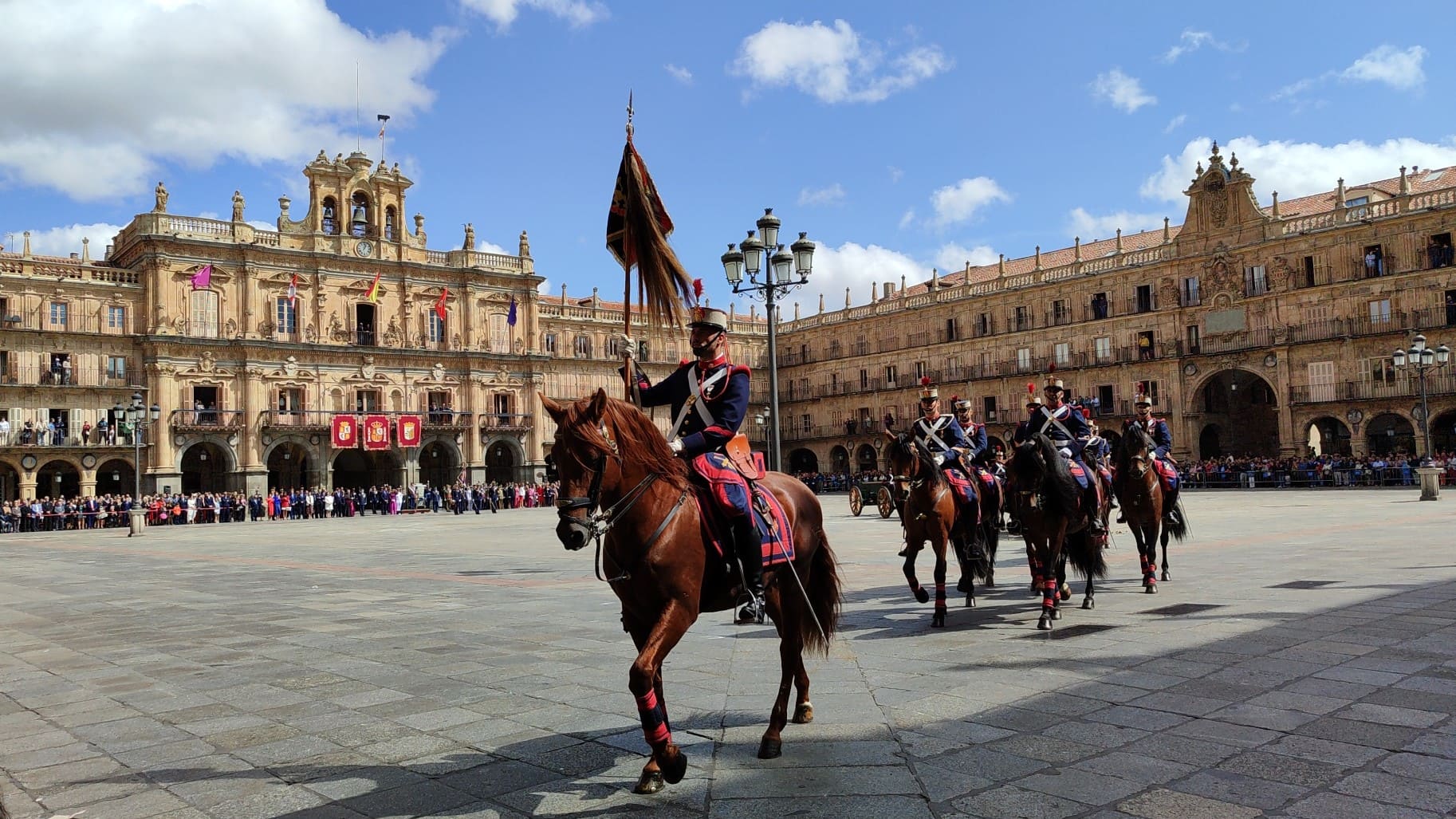 Fotografía de la parada militar que tuvo lugar el 17 de septiembre durante el ejercicio Salamanca 2023