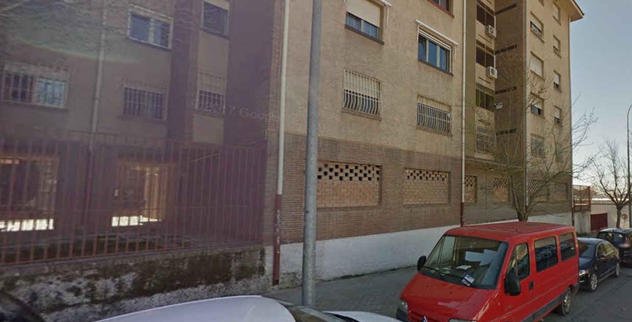 Texto no disponible Comercial