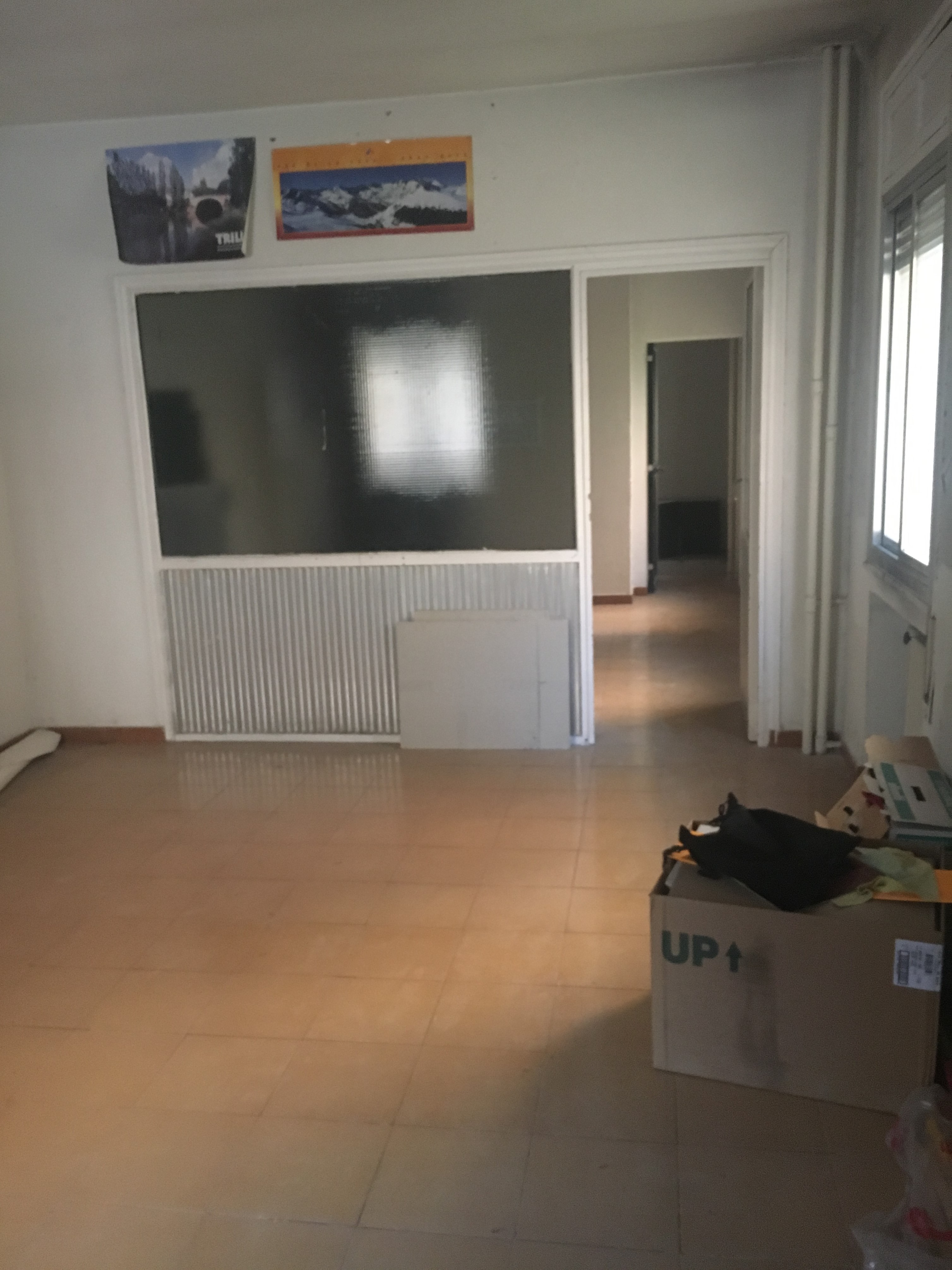 Texto no disponible Comercial