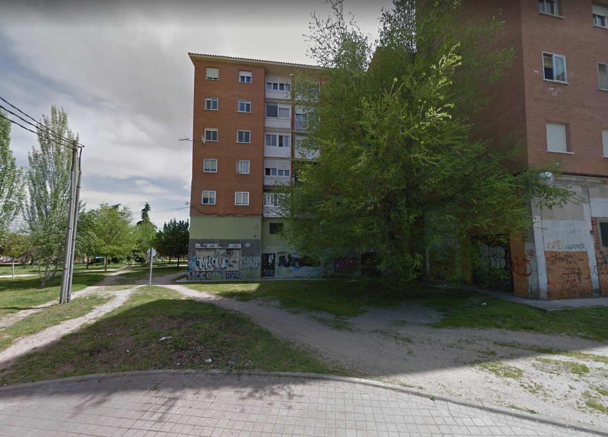 Texto no disponible Comercial