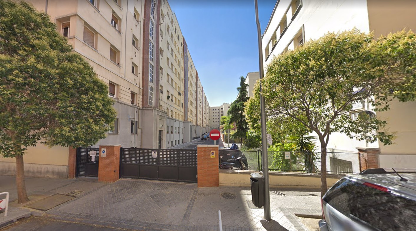 Texto no disponible Comercial