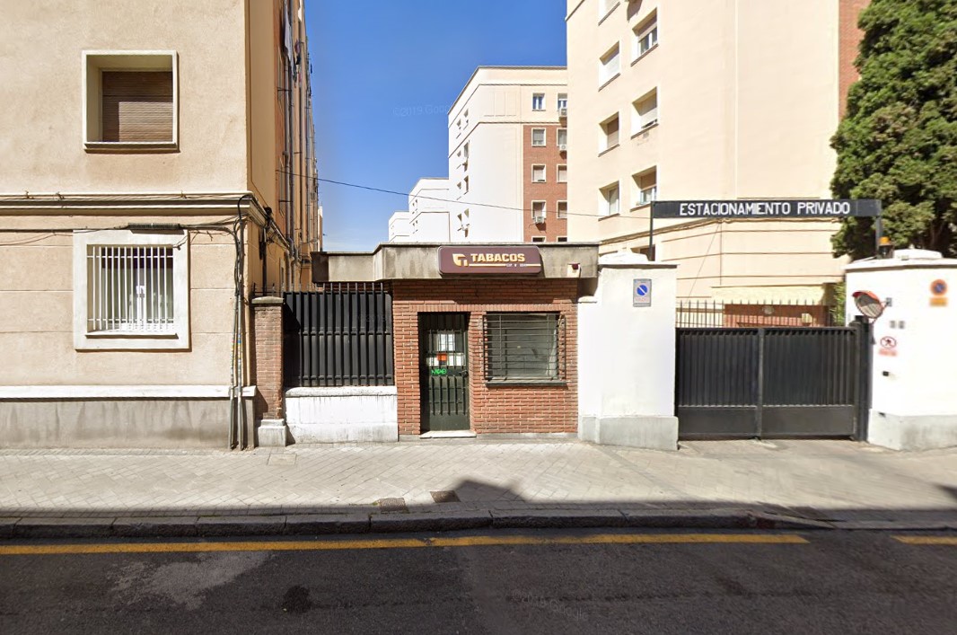 Texto no disponible Comercial