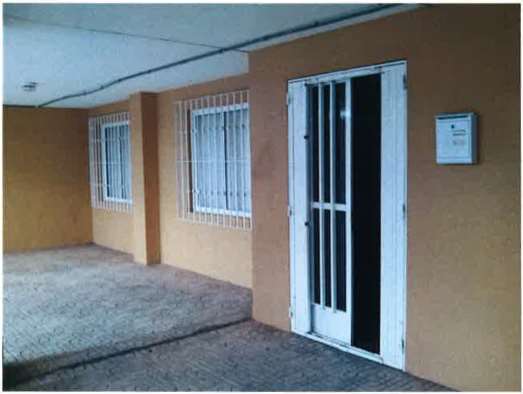 Texto no disponible Comercial