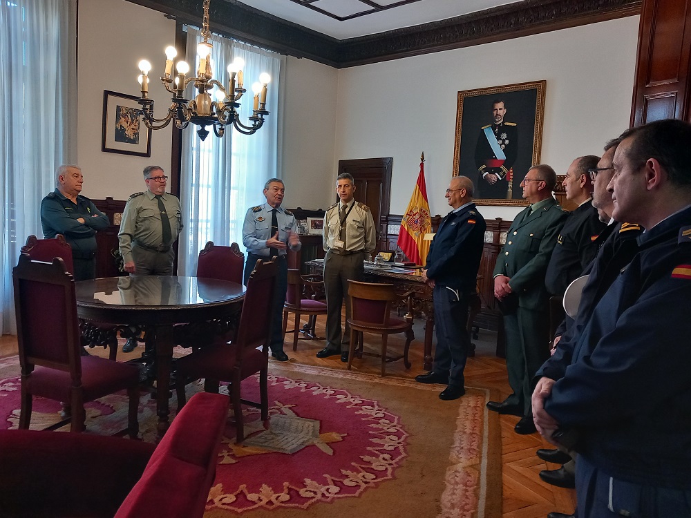 Visita de los suboficiales mayores a la Cancillería