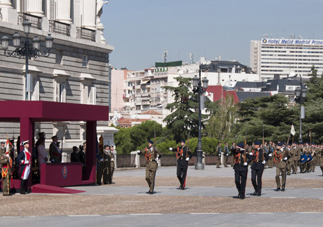 Desfile de las fuerzas participantes
