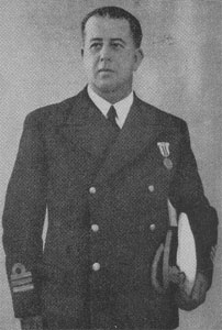 Foto: Capitán de Fragata D. Fernando Abarzuza Laureado por las acciones del estrecho con el minador Vulcano.