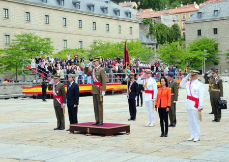 Honores a S.M. el Rey