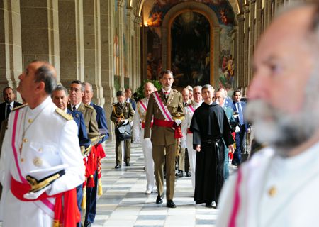 Cortejo de entrada al Capítulo de la Orden