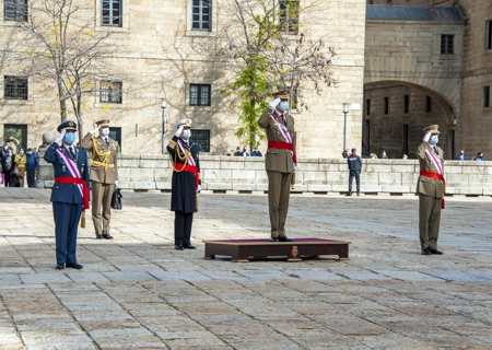 Honores a S.M. El Rey