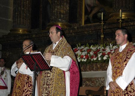 Celebración religiosa por los fallecidos de la Orden