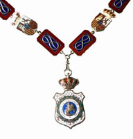 Foto: Collar del Soberano de la Orden. S.M. El Rey lo utiliza en todos los actos de la Orden que preside.