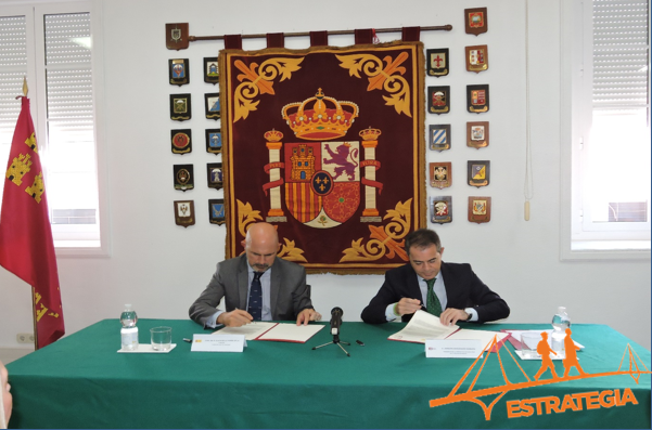 El Ministerio de Defensa y la Federación de Municipios de la Región de Murcia, firman un convenio de colaboración entre ambas entidades.