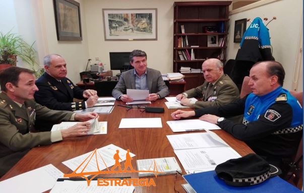 Según establece el convenio suscrito, el 22 de mayo de 2019, entre el Ministerio de Defensa y el Ayuntamiento de Segovia, se deberá crear una comisión mixta para el control y seguimiento de las acciones previstas en él.