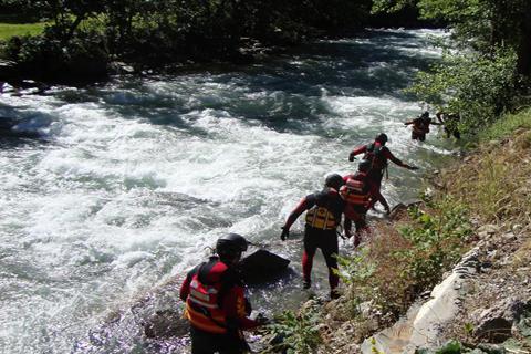 El BIEM III perfecciona la formación de rescate en aguas bravas en el río Noguera Pallaresa y el Parque Olímpico del Segre de la Seo de Urgel