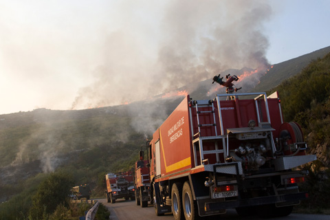 Una secci&oacute;n de la UME durante los incendios de Galicia