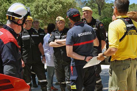 La UME participa en un simulacro de incendio forestal en Menorca
