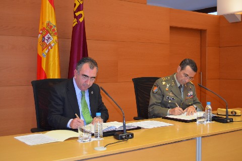Murcia se convierte en la primera comunidad aut&oacute;noma que va a integrar su sistema de alerta del servicio 112 en la Red Nacional de Emergencias (RENEM)