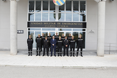 Primera visita institucional del Director General de la Polic&iacute;a Nacional a la Unidad Militar de Emergencias