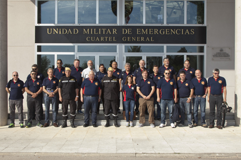 Una comisi&oacute;n del Consejo de Federaciones de Bomberos Voluntarios de la Rep&uacute;blica Argentina ha visitado esta ma&ntilde;ana diferentes unidades de la Unidad Militar de Emergencias