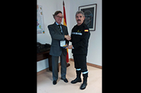 El general Jefe saludó al Embajador de España en París, Fernando Carderera Soler, terminando de esta forma su visita a la capital francesa