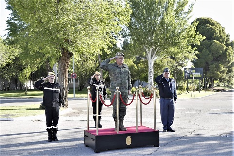 A su llegada, el general de ej&eacute;rcito Francisco Javier Varela, recibi&oacute; honores de ordenaza