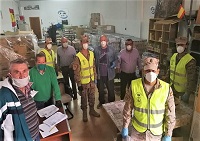 La Armada está colaborando también con pequeñas entidades (comedores sociales) de San Fernando.