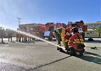 Ejercicio práctico con las bomabas de agua dentro de las jornadas de hidráulica del Segundo Batallón