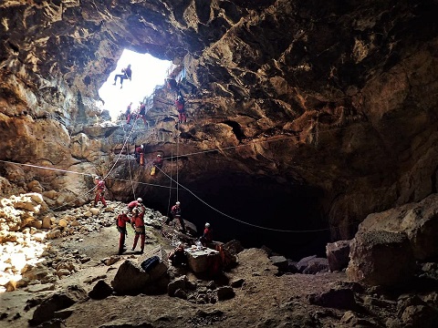 cavesar3