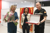 El pasado viernes, la ministra de Defensa en funciones, Margarita Robles, así como compañeros de promoción, amigos y familiares, asistieron al acto de despedida celebrado en el cuartel general de la UME