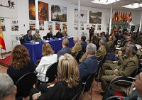 El almirante García Sánchez, durante su alocución a los alumnos, quiso reconocer el valor de este curso y el esfuerzo que para ello dedica la Unidad Militar de Emergencias