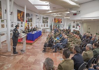 El Curso nace ante la necesidad de establecer una unidad de doctrina para coordinar el trabajo de los diferentes puestos y órganos implicados en la dirección operativa de una emergencia