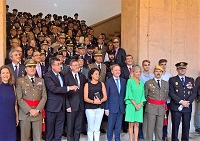 Foto de todos los condecorados en el acto