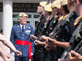 El general Pedrosa, durante la parada militar que se ha desarrollado en la plaza de armas del Cuartel General de la Unidad, en la Base Aérea de Torrejón.