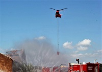 Para la preparación de c ara a la campaña de LCIF con el  Batallón de Helicópteros de Emergencias (BHELEME) del Ejército de Tierra, realizando ejercicios tanto de día como por la noche, poniendo en práctica la capacidad de operación nocturna de los helicópteros