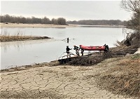 Uno de los ejercicios incluyó parácticas en el río Po