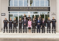Foto de Familia. El convenio firmado hoy refuerza la ya estrecha colaboración entre Gas Natural Fenosa y la Unidad Militar de Emergencias