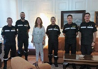 Durante la reunión, la delegada del Gobierno, Carmen Alba, y general jefe de la UME, Miguel Alcañiz, aprovecharon para comentar la reciente actuación de la UME en Navarra, en la que la unidad desplegó 221 militares, 59 vehículos, 12 autobombas y 4 nodrizas, además de dos helicópteros.