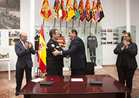 Firma del Convenio en la Sala Histórica de la UME