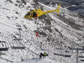 Primer entrenamiento conjunto de salvamento encaminado a reforzar la formación continuada en emergencias invernales, en la estación invernal de San Isidro (León)