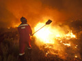 Lucha directa contra el fuego en Sistin (Ourense)