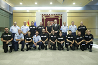 La ministra ha recibido esta tarde en el Ministerio de Defensa a personal de la Unidad Militar de Emergencias y del 43 Grupo de Fuerzas Aéreas